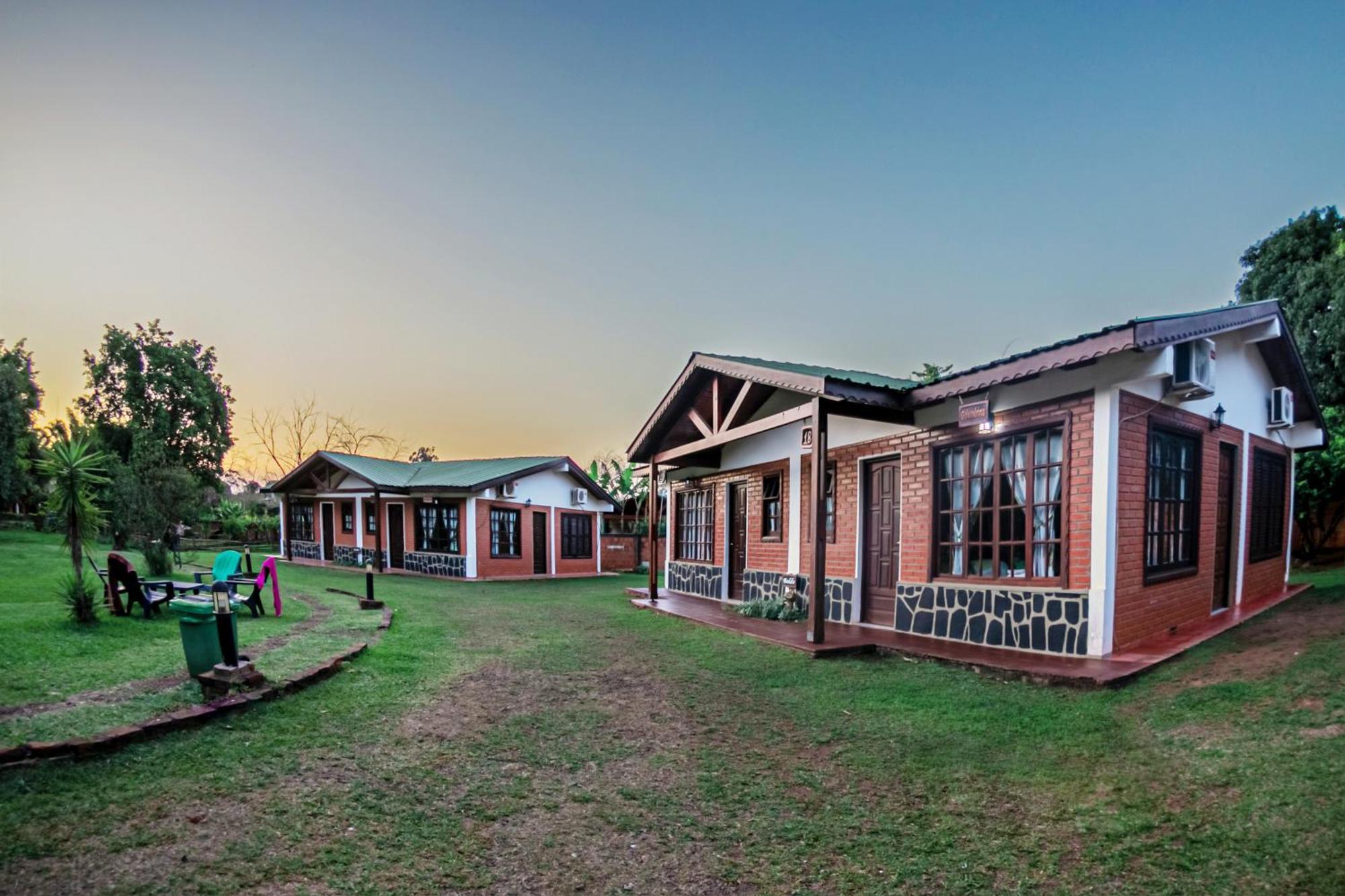 Cabanas El Refugio Del Mensu Puerto Iguazu Luaran gambar