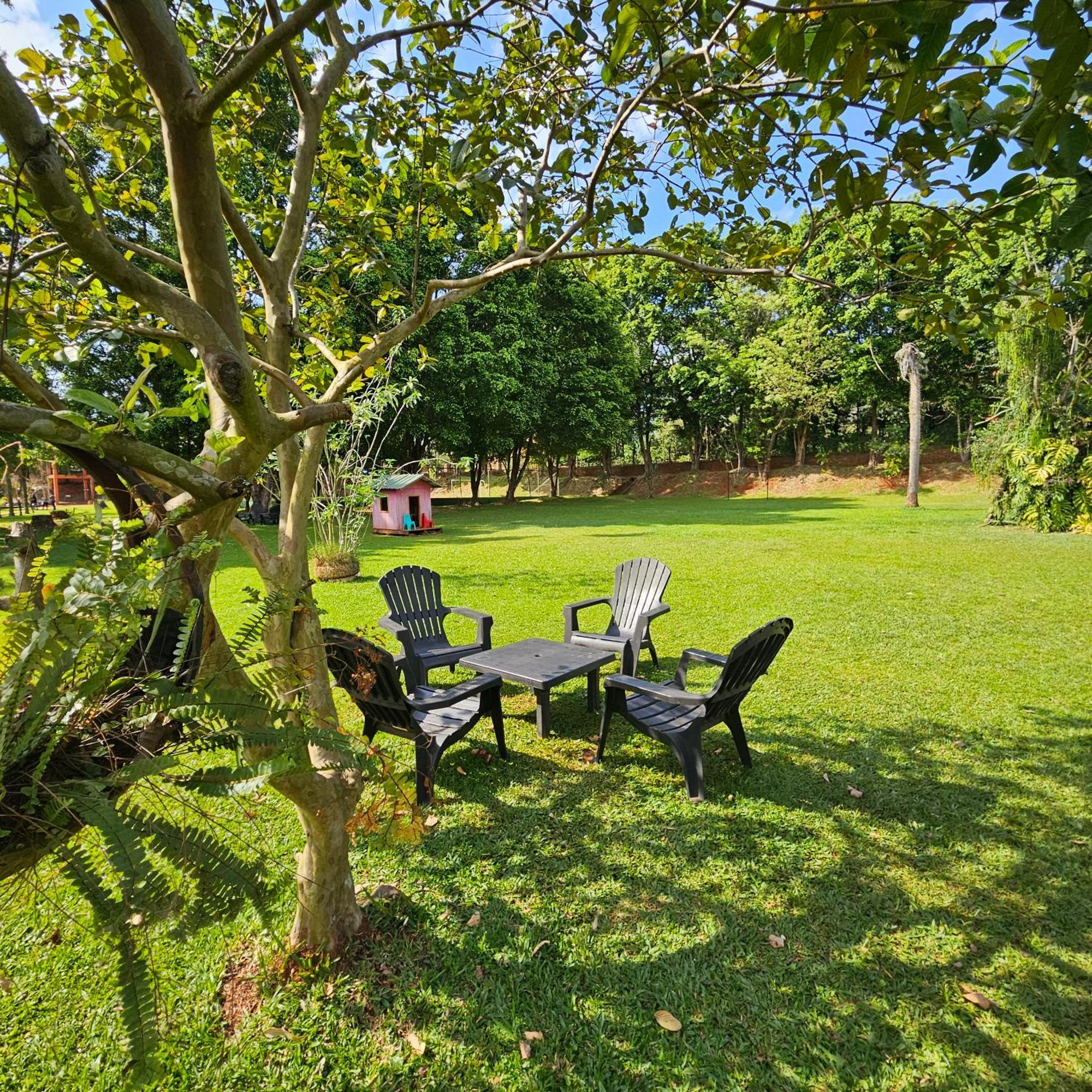 Cabanas El Refugio Del Mensu Puerto Iguazu Luaran gambar