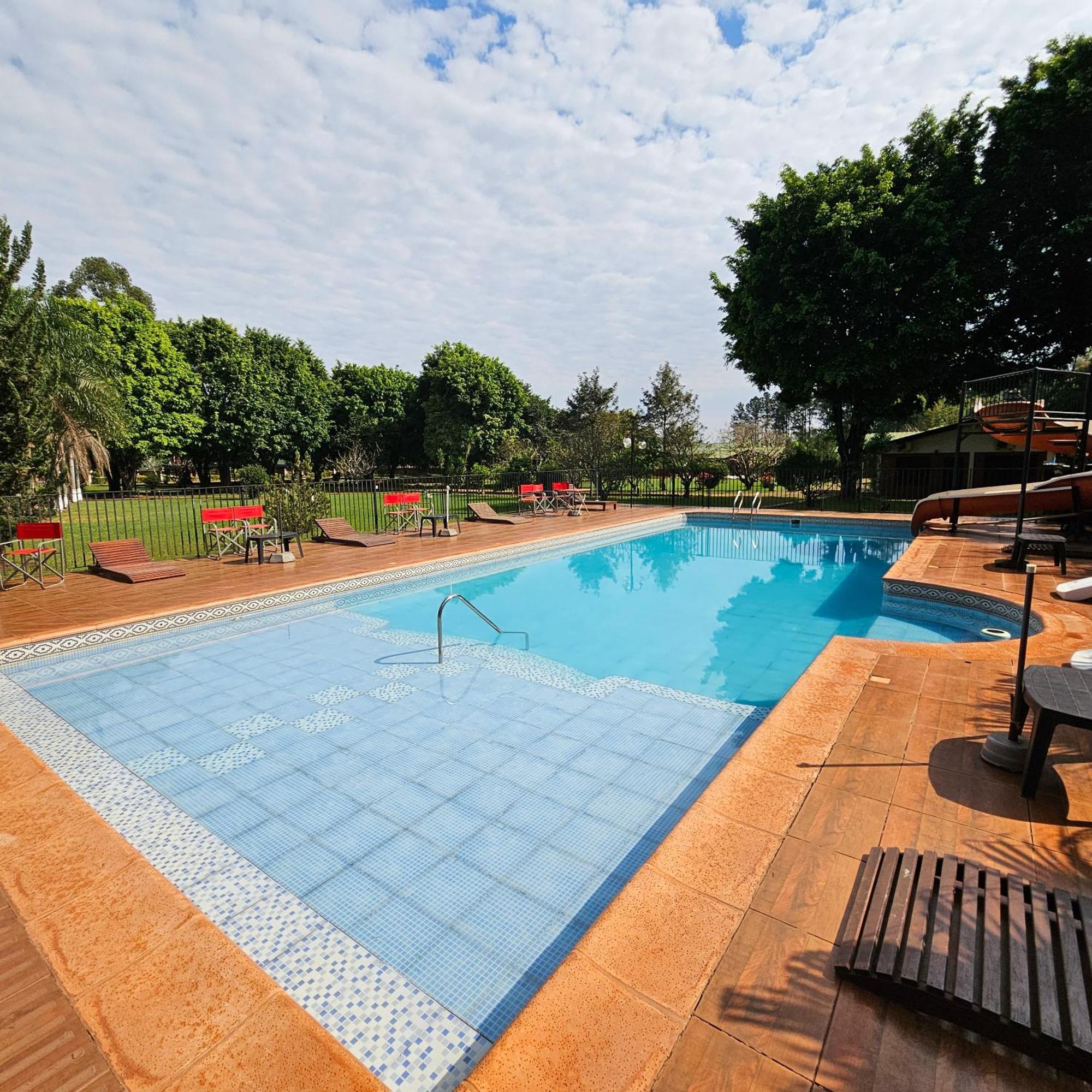 Cabanas El Refugio Del Mensu Puerto Iguazu Luaran gambar